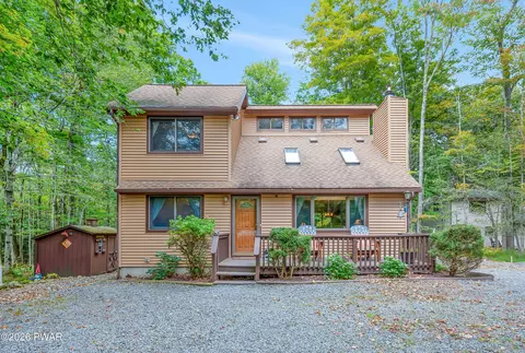 16 Ridgewood Cir, Lake Ariel, PA 18436