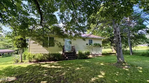 356 Cochecton Tpke, Honesdale, PA 18431
