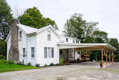 3192 Creamton Dr # B, Lake Como, PA 18437