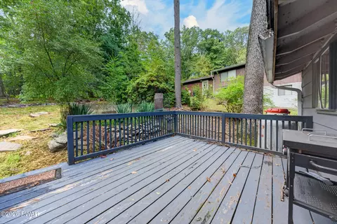 Exterior - 173 Outer Dr, Dingmans Ferry, PA 18328 photo 9 of 9