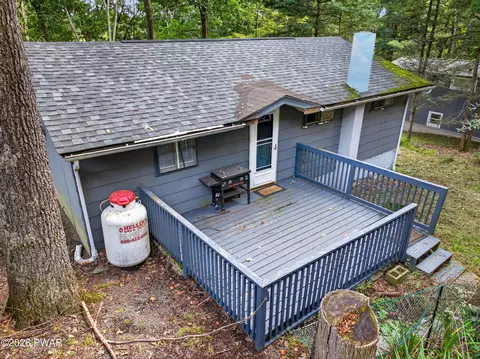 Exterior - 173 Outer Dr, Dingmans Ferry, PA 18328 photo 8 of 9
