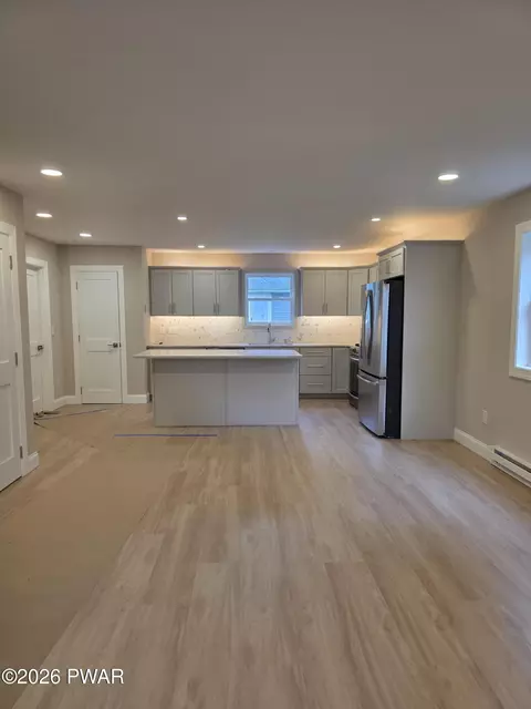 411 Avenue F, Matamoras, PA 18336