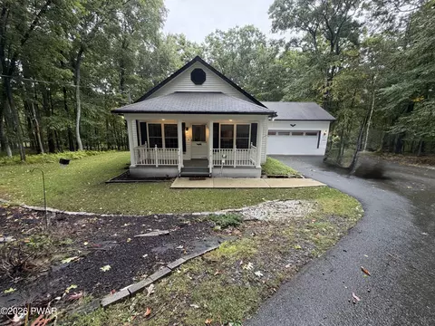 116 Brook Ct, Milford, PA 18337