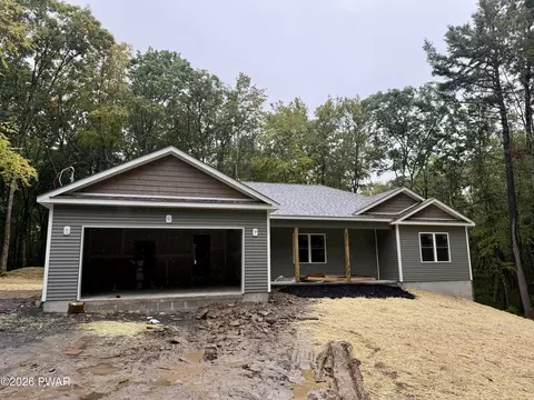 140 Parkers Glen Rd, Shohola, PA 18458