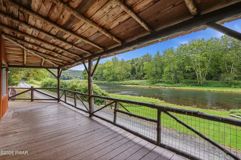 2861 River Rd, Damascus, PA 18415