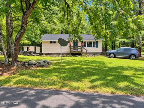 116 Beech Rd, Dingmans Ferry, PA 18328