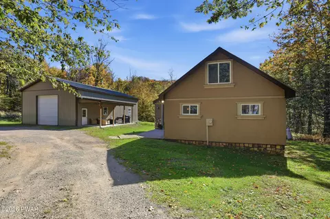 598 Ravnikar Rd, Forest City, PA 18421