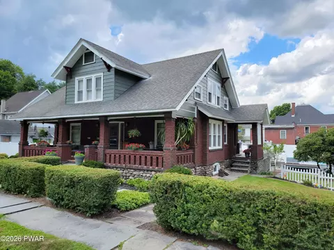 411 Spring St, Hawley, PA 18428