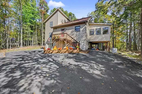 26 Chestnuthill Dr, Lake Ariel, PA 18436