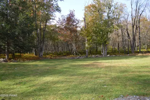 Exterior - 1095 Westside Dr, Newfoundland, PA 18445 photo 6 of 14