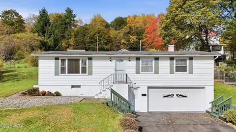 346 Ridge St, Honesdale, PA 18431