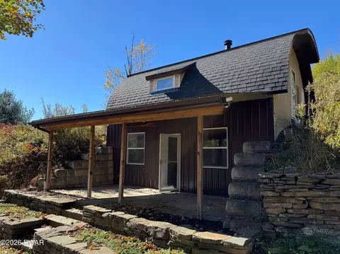 129 Brook Rd, Tyler Hill, PA 18469