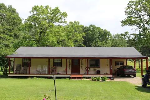 287 Holly Rd, Laurel, MS 39443 photo 2