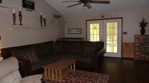 59 Sherman Dr, Laurel, MS 39443 photo 5