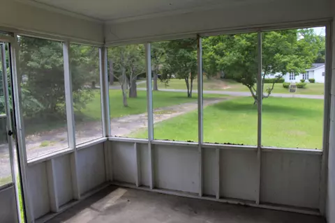 3121 N 5th Ave, Laurel, MS 39440 photo 2