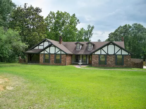 1301 Springhill Rd, Laurel, MS 39443 photo 2