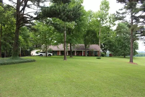 441 Welch Dr, Laurel, MS 39443 photo 1