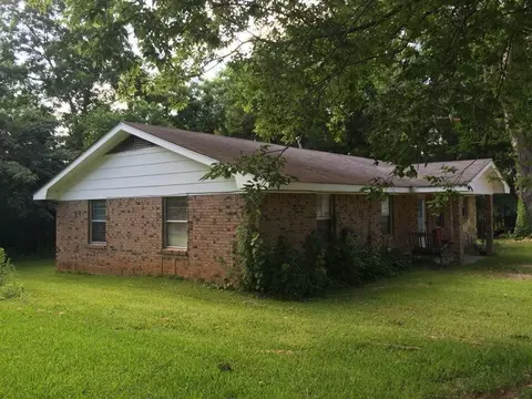 315 S Oak St, Mize, MS 39116 photo 1