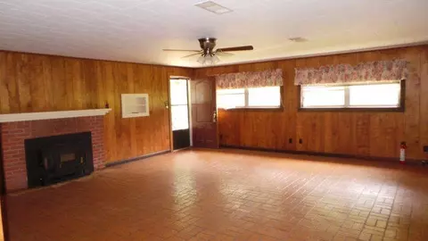10 Pineridge Rd, Laurel, MS 39440 photo 2
