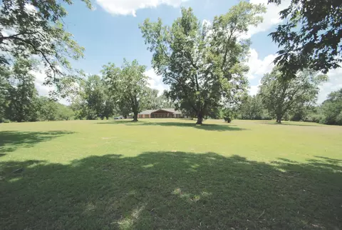 300 Big Four Rd, Wiggins, MS 39577 photo 2