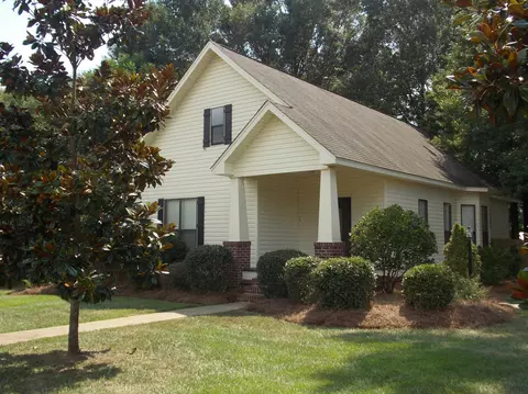 69 Pine St, Sumrall, MS 39482 photo 2