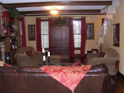 628 Pinehaven Dr, Laurel, MS 39440 photo 5