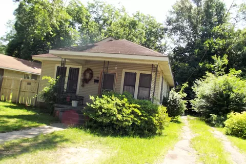 829 Maple, Laurel, MS 39440 photo 1