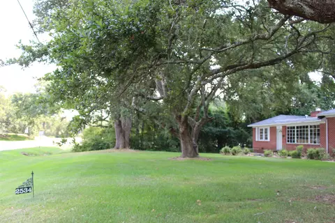2534 Audubon, Laurel, MS 39440 photo 4