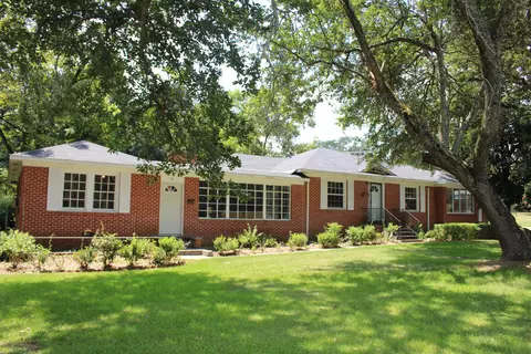 2534 Audubon, Laurel, MS 39440 photo 2