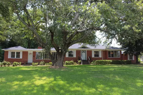2534 Audubon, Laurel, MS 39440 photo 1