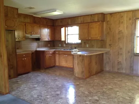 588 Antioch Dr, Laurel, MS 39443 photo 9