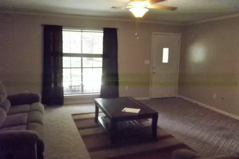 305 Jordan Dr, Laurel, MS 39443 photo 10