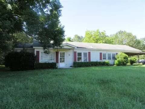 38 Northeast Dr, Laurel, MS 39443 photo 2