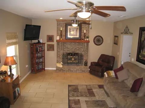35 Arthur Lucas Ln, Sumrall, MS 39482 photo 3