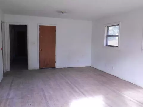 216 Stephen Ave, Laurel, MS 39440 photo 3