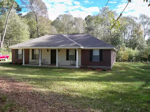 16 Woodside, Laurel, MS 39443 photo 1