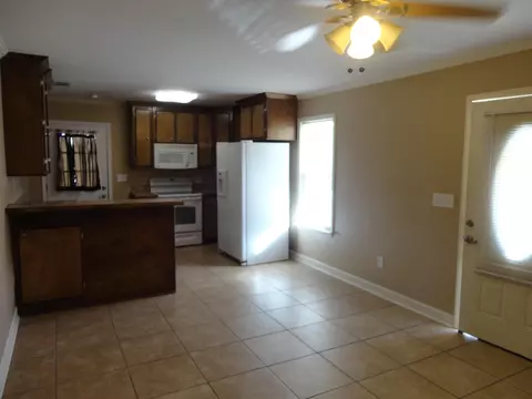 11 Martin Ln, Collins, MS 39428 photo 5