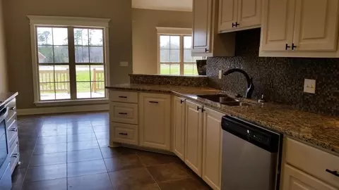 14 Chastain, Sumrall, MS 39482 photo 8