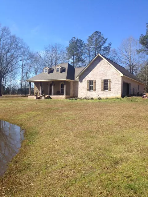 124 Pine, Laurel, MS 39443 photo 1