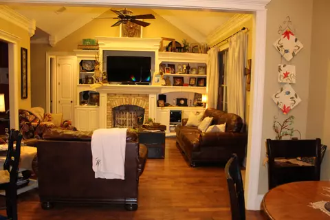 124 Pine, Laurel, MS 39443 photo 8