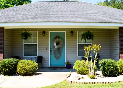 15 Southdown Dr, Sumrall, MS 39482 photo 2