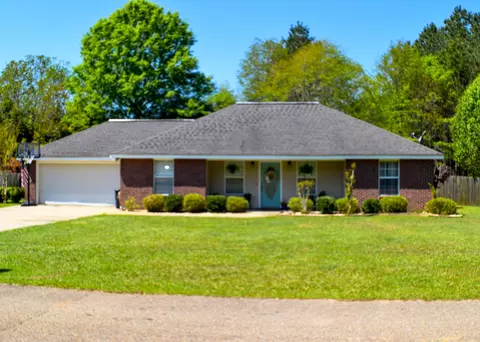 15 Southdown Dr, Sumrall, MS 39482 photo 1
