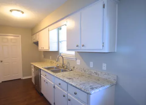 10 W Adam Dr, Sumrall, MS 39482 photo 2