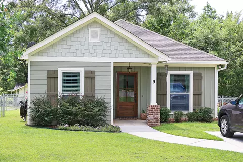 9 Willow Ct, Sumrall, MS 39482 photo 1