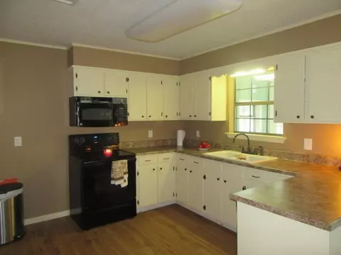 35 Welborn Rd, Laurel, MS 39443 photo 10
