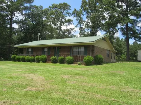 35 Welborn Rd, Laurel, MS 39443 photo 2