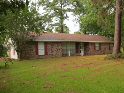 500 Norton, Laurel, MS 39443 photo 3