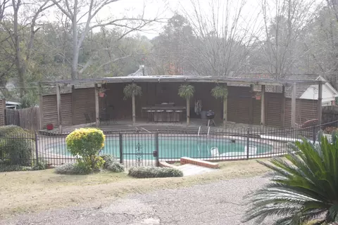 1049 N 6th, Laurel, MS 39440 photo 8