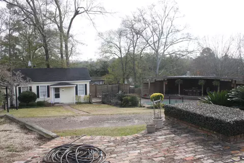 1049 N 6th, Laurel, MS 39440 photo 7