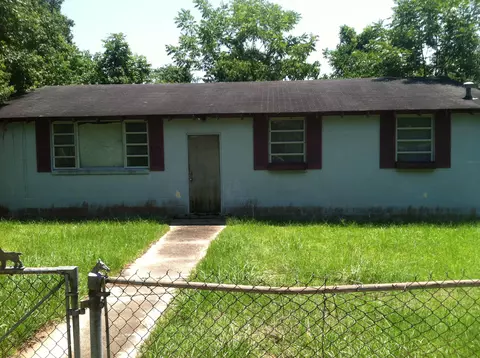 107 E 2nd Ave, Petal, MS 39465 photo 2
